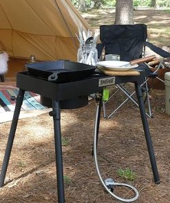 Bayou Classic Single Patio Camp Stove w/Side Shelf Features 6-in Cast Aluminum Burner 27-in Tall Cooker 13.5-in x 13.5-in Square Removable Griddle Perfect For Backyard Chefs Tailgates 2
